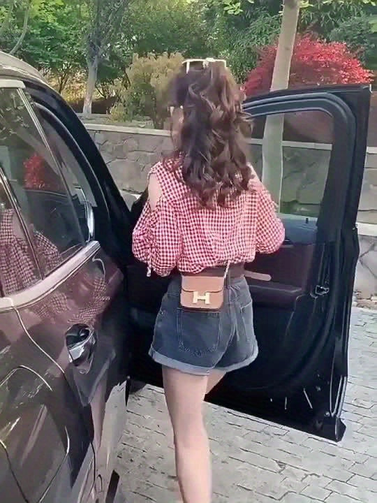 1pc Vintage Off-Shoulder Plaid Blouse for Women - Red & White Gingham Check, Puff Sleeves, Collar, Casual Summer Top, Hand Wash or Dry Clean, Relaxed Outfit, Nontransparent Fabric