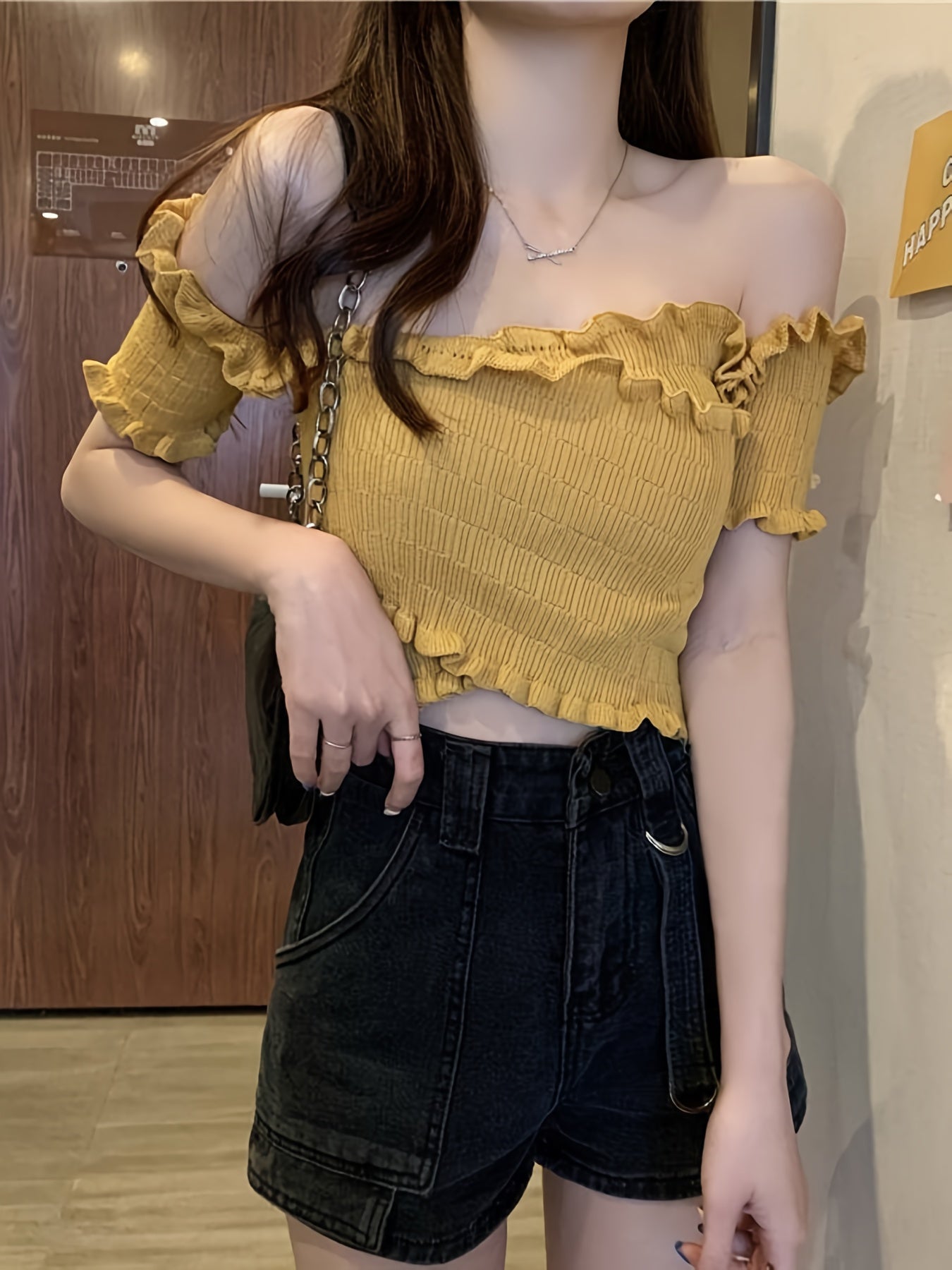 Women'S Off-Shoulder Crop Top - Slim Fit Ruffled Short Sleeve Blouse, Solid Black Casual Summer T-Shirt with Lettuce Trim Detail, Breathable & Stylish for Casual Attire, Versatile Fashion | Ruffled Shoulder Detail | Glossy Texture