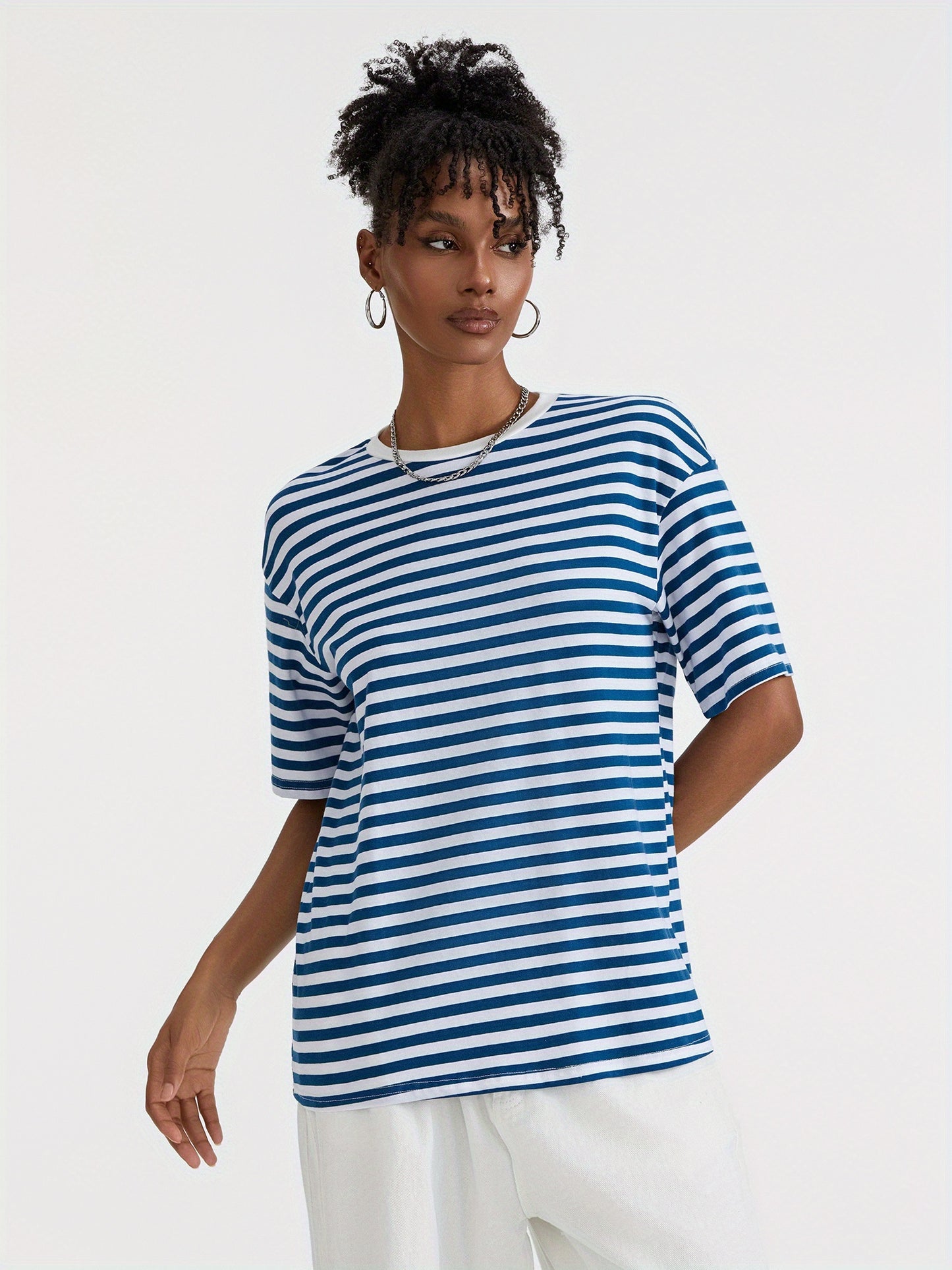 Women Short Sleeve T-Shirts Stripe Contrast Color Round Neck Shirts Summer Casual Loose Fit Tops Streetwear
