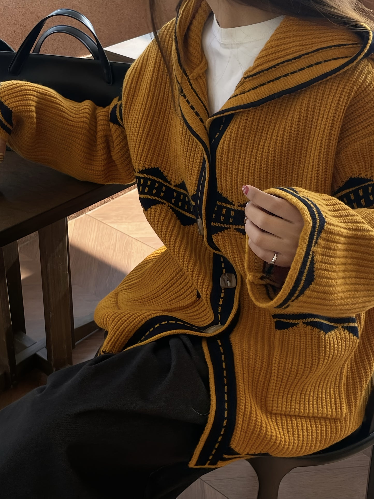 Luxurious 100% Merino Wool Women'S Cardigan with Hood - Elegant V-Neck, Long Sleeve, Striped Pattern, Thick Casual Knit Outerwear for Fall\u002FWinter, Plush Warmth, Stylish and Cozy