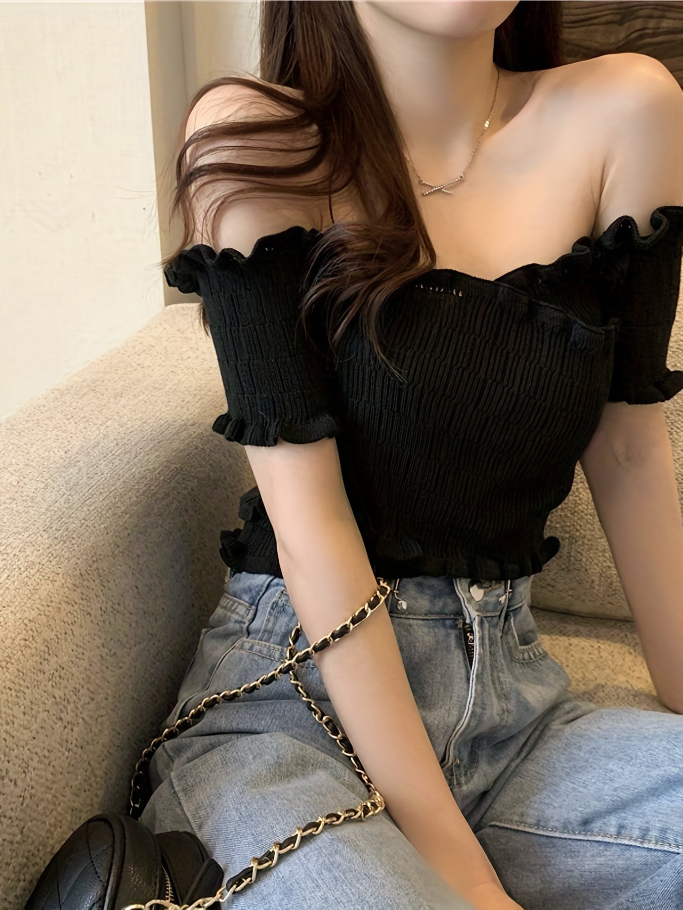 Women'S Off-Shoulder Crop Top - Slim Fit Ruffled Short Sleeve Blouse, Solid Black Casual Summer T-Shirt with Lettuce Trim Detail, Breathable & Stylish for Casual Attire, Versatile Fashion | Ruffled Shoulder Detail | Glossy Texture