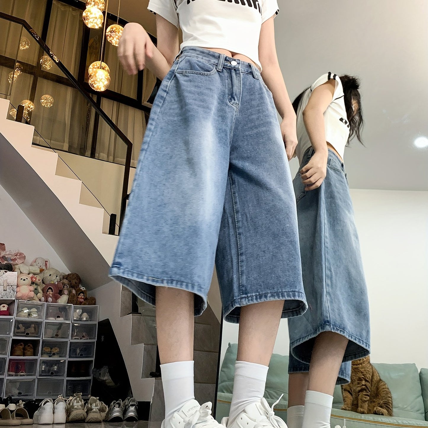 Women'S High-Waisted Denim Shorts, Casual Straight Leg Button Fly Jean Capris, Solid Color, Slight Stretch, with Washed Detail, for Spring\u002FSummer