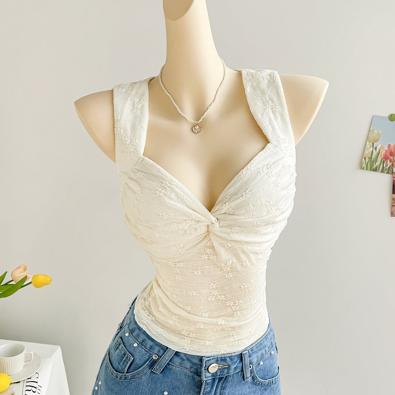 Women'S Stylish Textured Fabric Twisted Pleated Fitted Tank Top