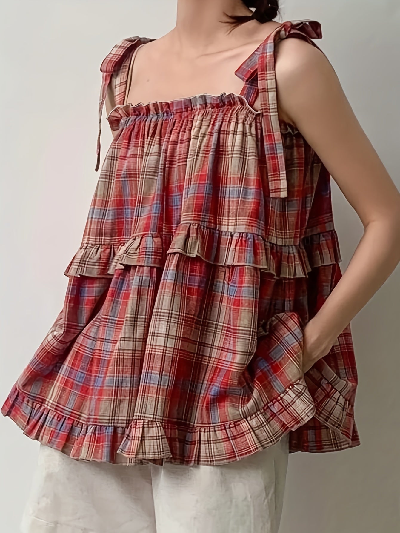 A Comfortable Checkered Top for The Spring And Summer Vibe.