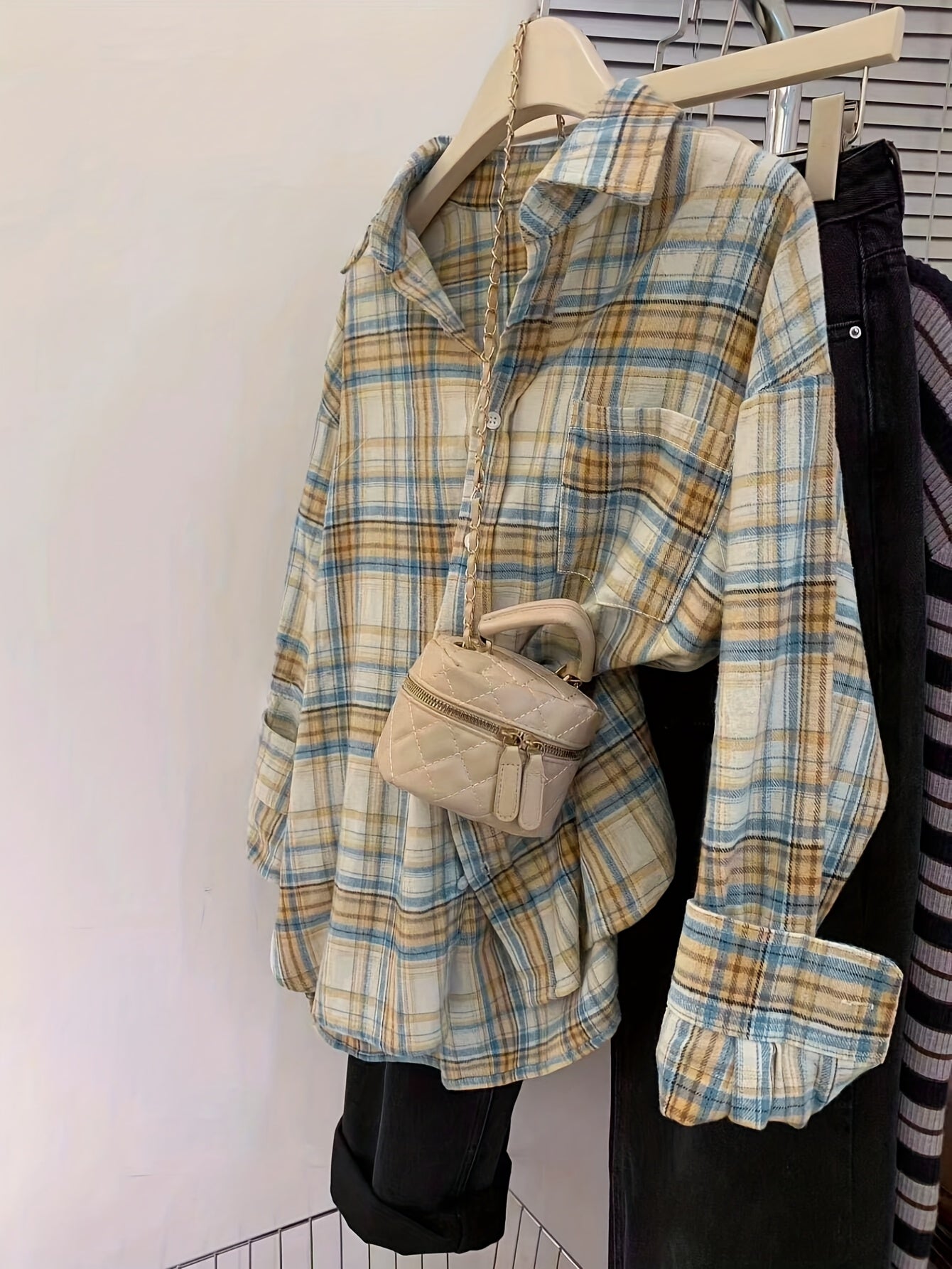 Women'S Vintage Plaid Button-Up Shirt Jacket with Pockets - Long Sleeve, Lapel Collar, Casual Style, Orange & White Checkered Pattern, Perfect for Casual Attire, Allseason Jacket | Classic Checkered Jacket | Structured Design
